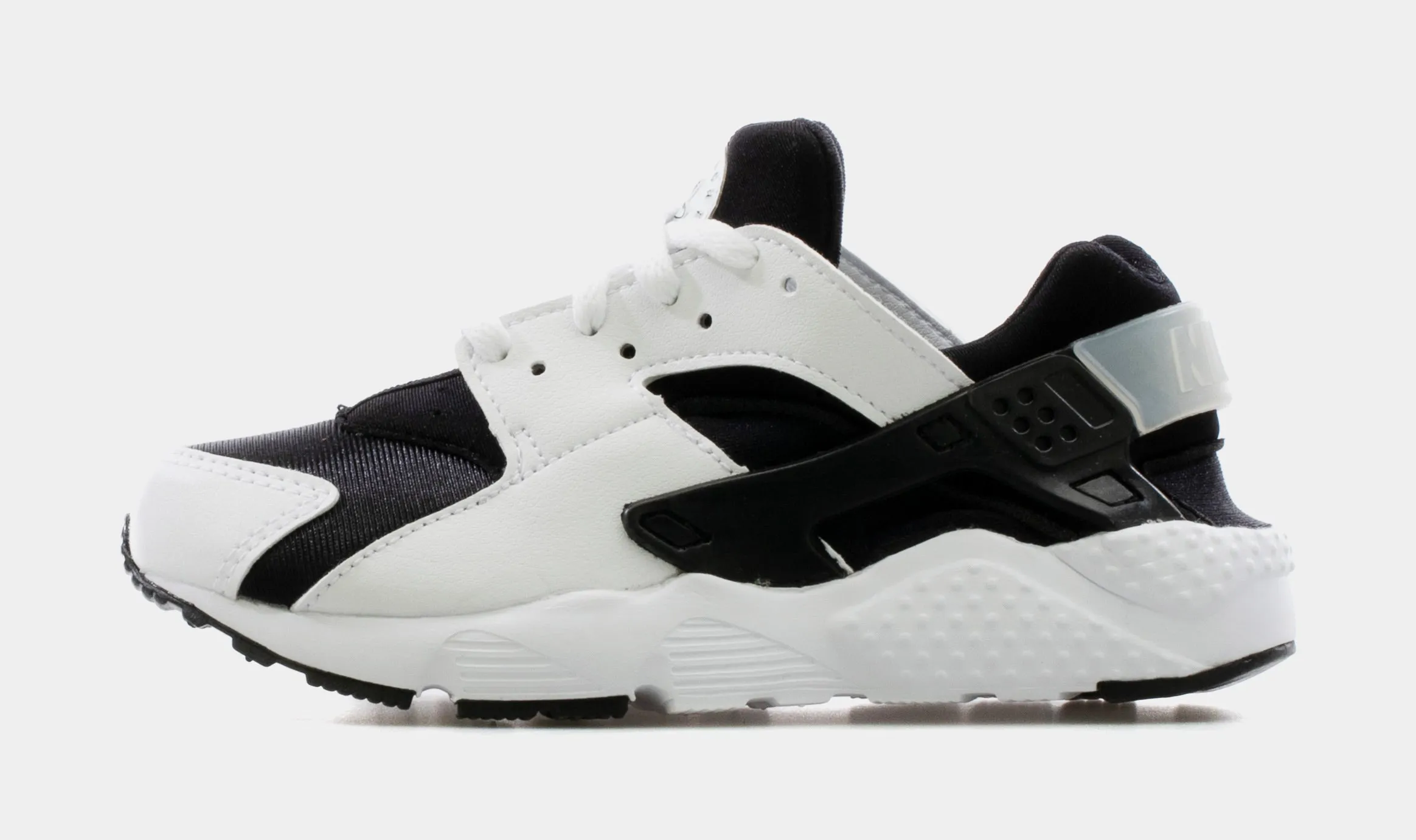 Huarache Run Preschool Lifestyle Shoe (Black/White)