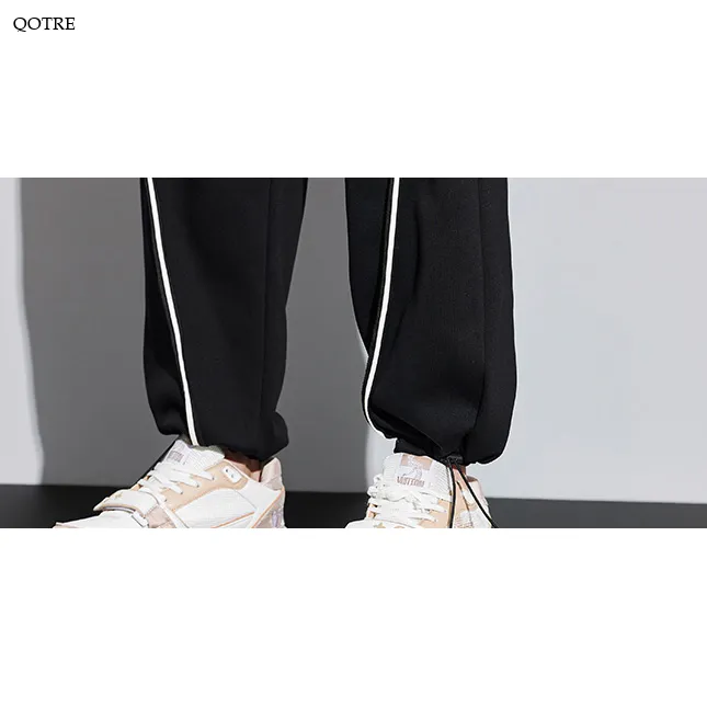 Knitted Sports Loose Fit Drawstring Tapered Sweatpant